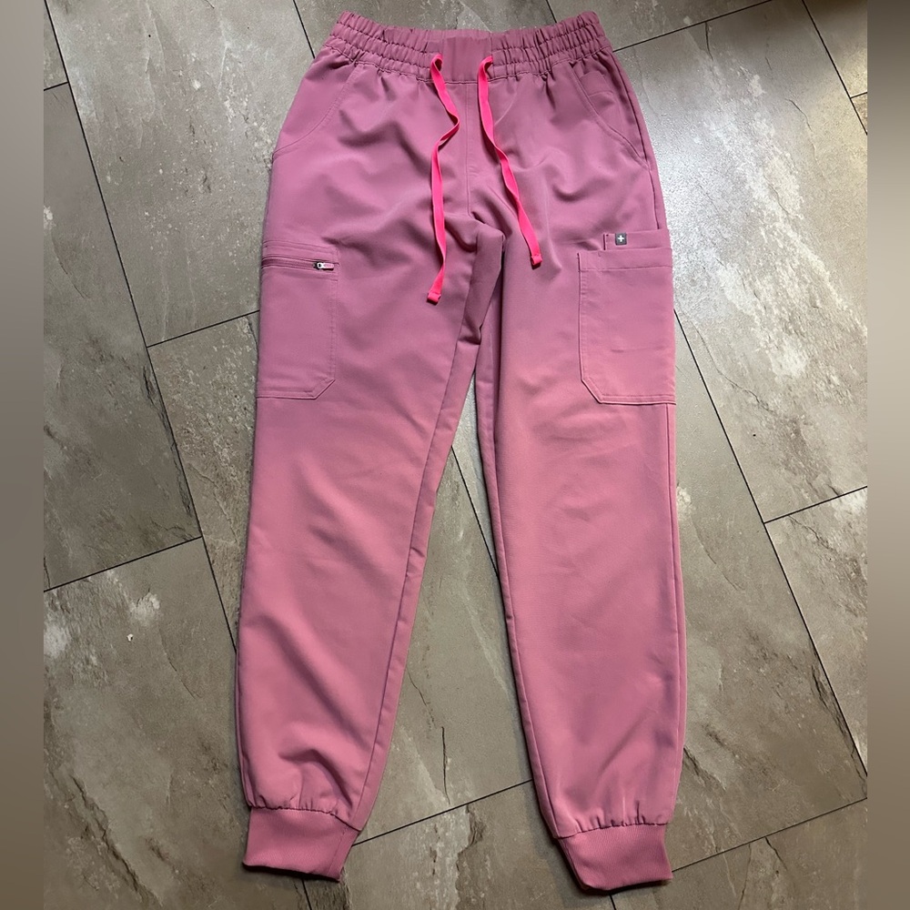 Figs Womens Uman Scrub Jogger Pants in Chalk Pink
